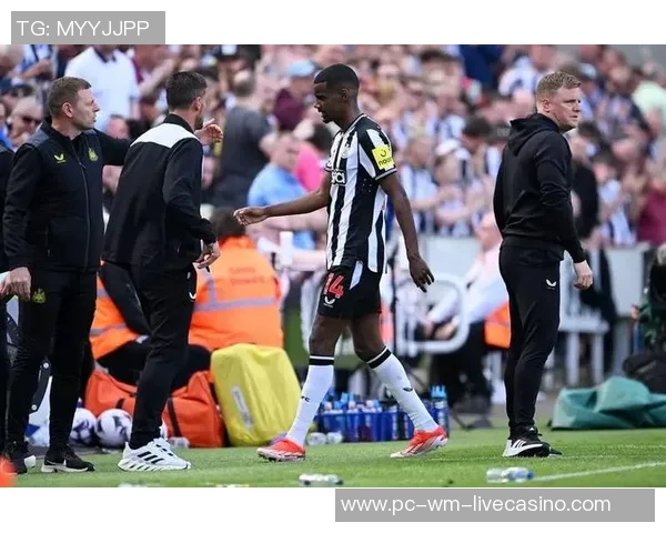 荷兰足球明星的辉煌历程与对世界足球的深远影响