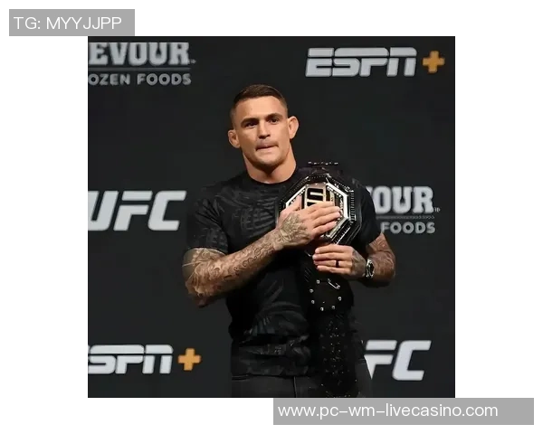 UFC小鹰对决强敌展现绝技期待精彩赛事盛况